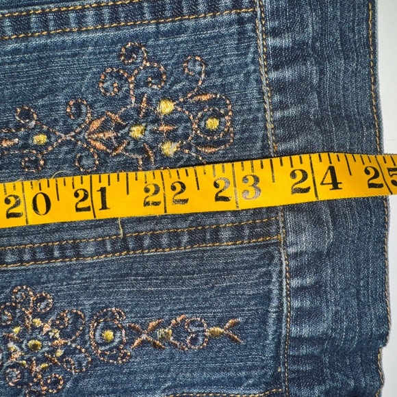 Vintage gold Embroidered Denim Jacket 90’s western style floral embroidery - Picture 9 of 11